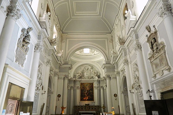 Interno chiesa Sant'Angelo a Nilo di Napoli