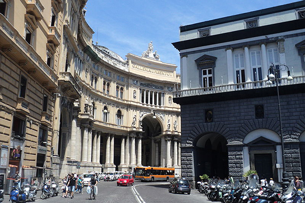 Angolo Piazza Trieste e Trento